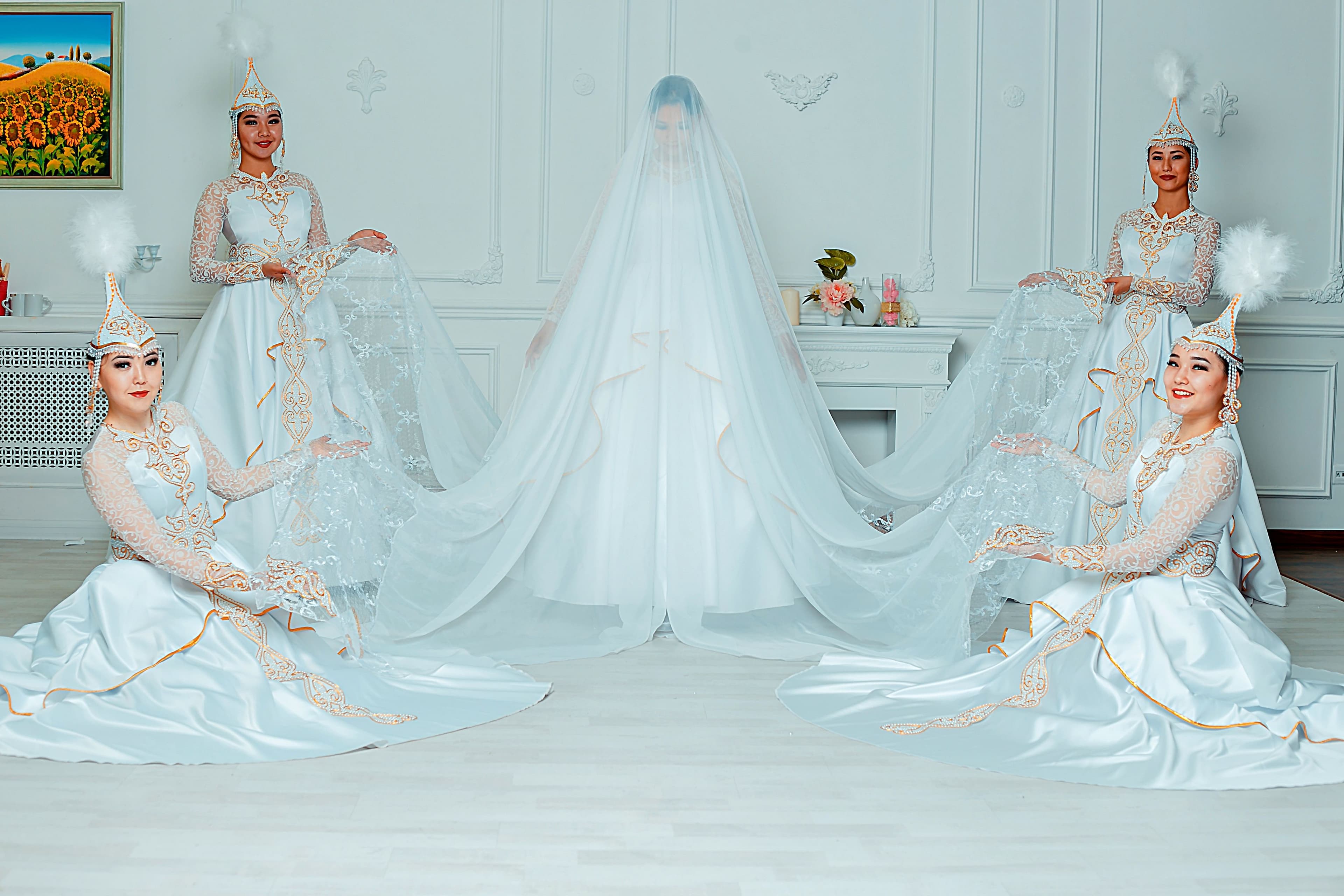 3 Вывод невесты под вуалью (золото) 1 .jpg