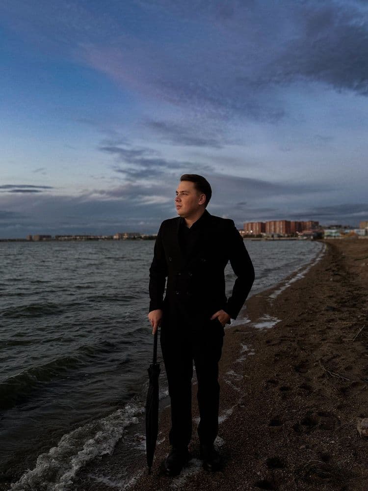 Изображение артиста Рустем Абуов